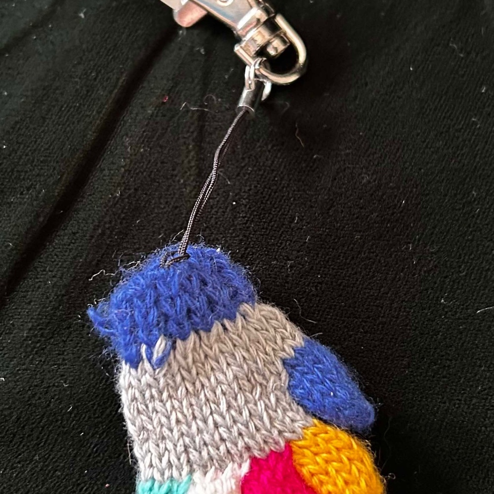 KEY FOB, MINIATURE KNITTED MITTEN WITH SILVER TONE SNAP HOOK, NEW, NEVER USED,